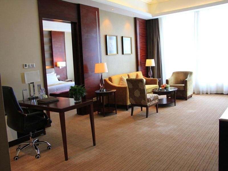 Vienna Hotel Shenzhen Exibition Center מראה חיצוני תמונה