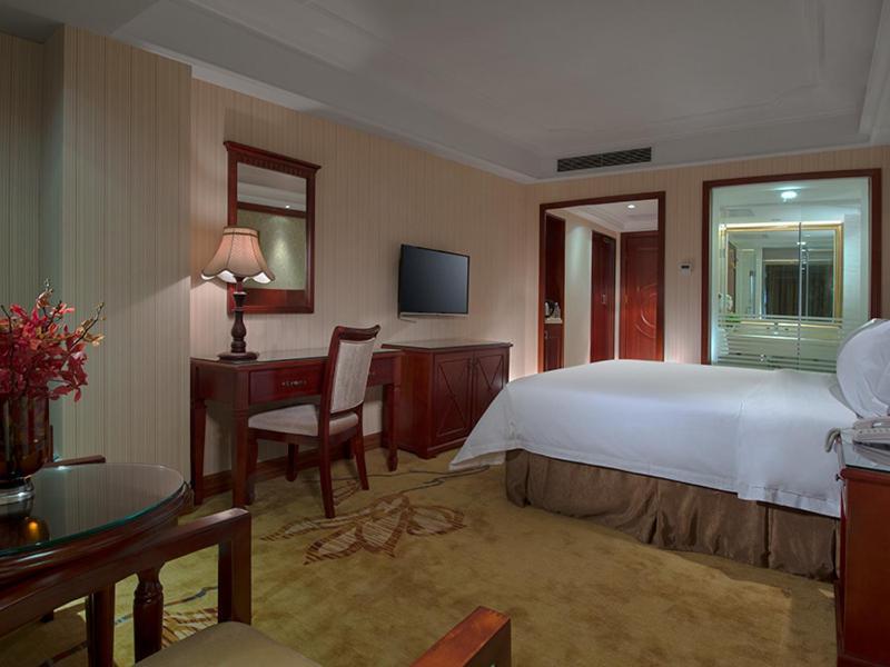 Vienna Hotel Shenzhen Exibition Center מראה חיצוני תמונה